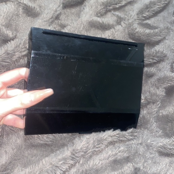 🪿Mary Kay Fillable compact with 3 makeup colors included! - Picture 5 of 5